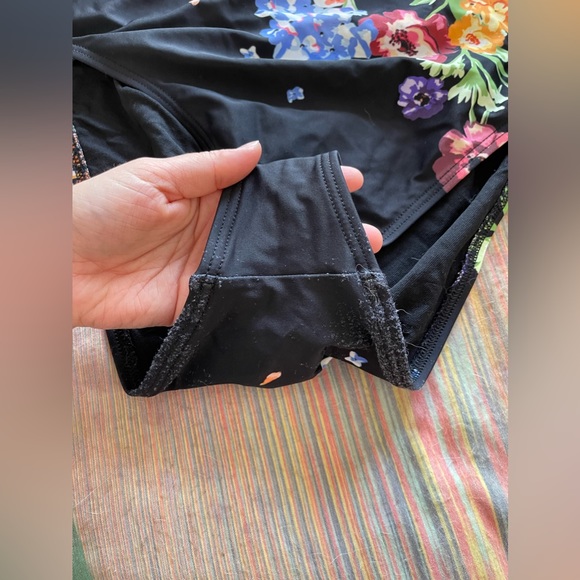 Urban Outfitters Floral Bathing Suit - Size Large - Picture 3 of 3